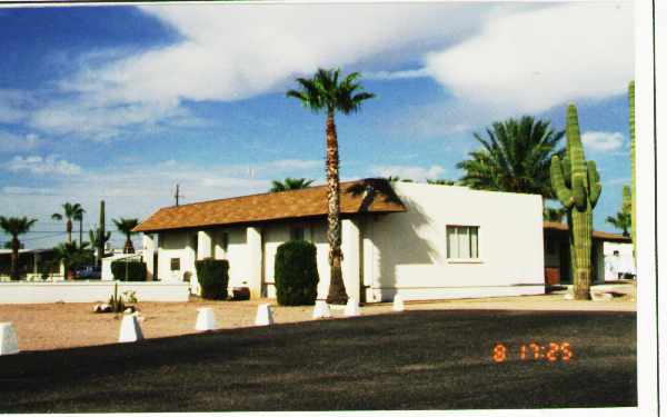 Blue Star Mobile Home Park in Apache Junction, AZ - Foto de edificio