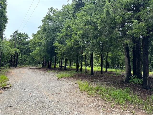 1395 Blackjack Rd in Valley View, TX - Building Photo - Building Photo