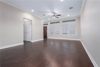 1420 Holleman Dr in College Station, TX - Building Photo - Building Photo