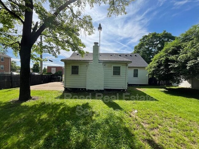 609 Gladys Dr in Middletown, OH - Building Photo - Building Photo
