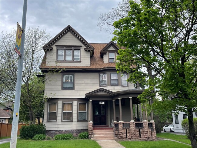 property at 31 N Goodman St