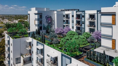 425-475 E Atlantic Blvd in Pompano Beach, FL - Building Photo - Building Photo