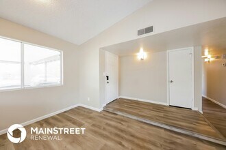 337 W Kristal Way in Phoenix, AZ - Building Photo - Building Photo