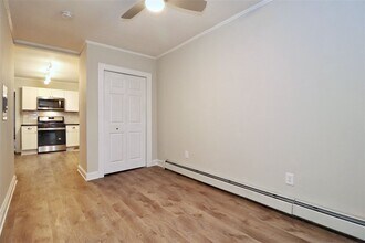 63 Laidlaw Ave in Jersey City, NJ - Building Photo - Building Photo