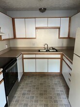 3822 Vale Dr-Unit -3828 in Traverse City, MI - Building Photo - Building Photo