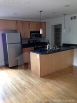1110 Massachusetts Ave, Unit #2 in Cambridge, MA - Building Photo