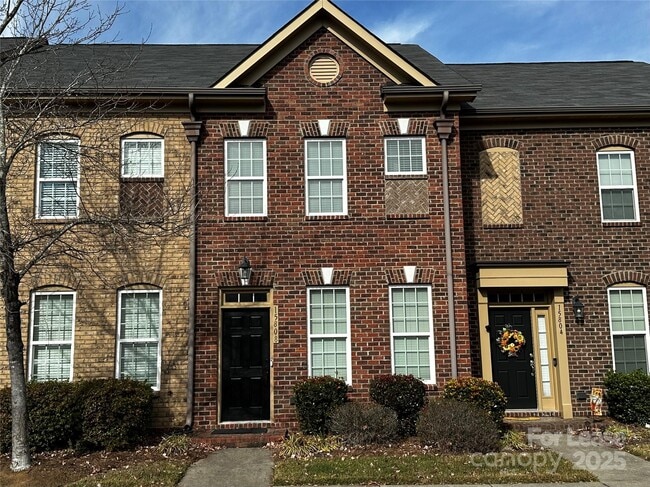 15808 Sharon Dale Dr in Davidson, NC - Building Photo - Building Photo