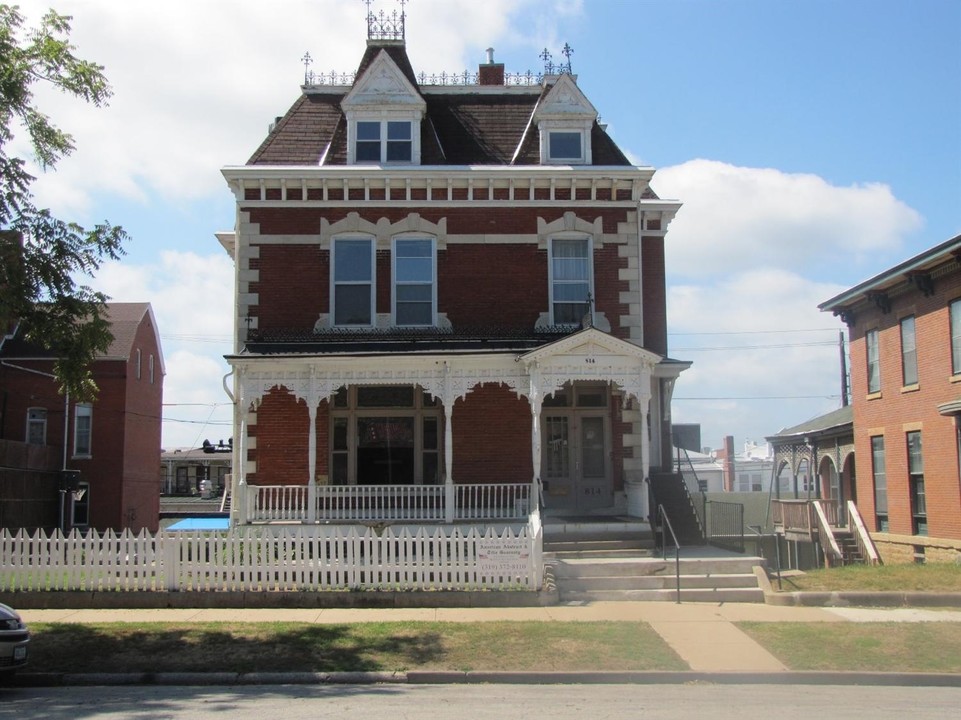 814 Avenue F in Fort Madison, IA - Building Photo