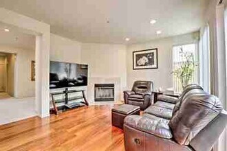 218 Cerro Dr in Daly City, CA - Building Photo - Building Photo