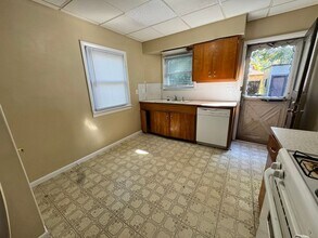 615 Nicholas St in Toledo, OH - Building Photo - Building Photo