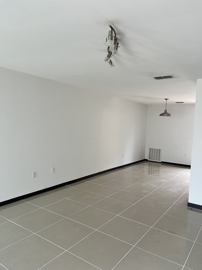 2550 Weslaco Rd, Unit G1 in Brownsville, TX - Building Photo - Building Photo