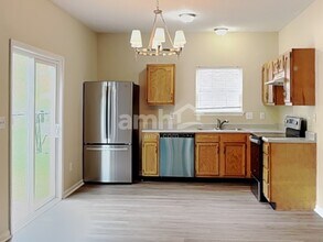 10221 Blue Sky Dr in Avon, IN - Building Photo - Building Photo