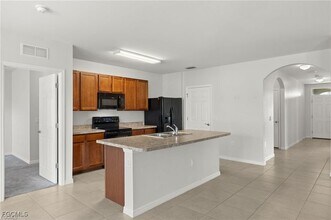 3495 Acapulco Cir in Cape Coral, FL - Building Photo - Building Photo