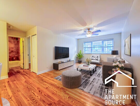 628 W Wrightwood Ave, Unit 212 in Chicago, IL - Building Photo