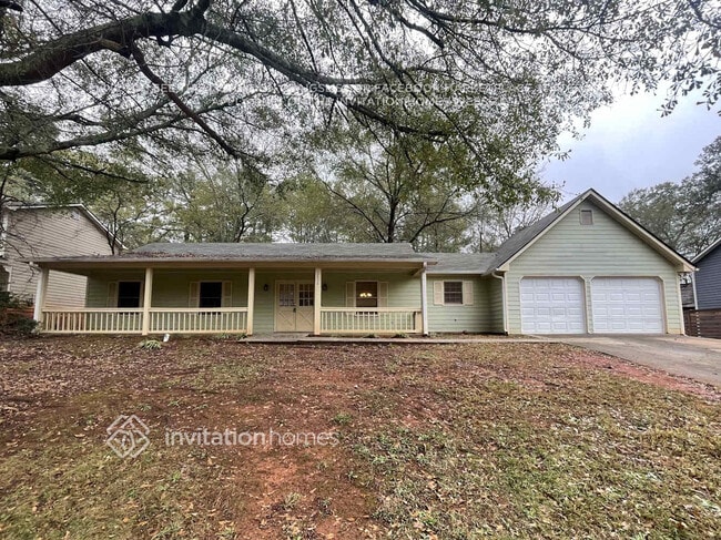 property at 2634 Laurel Woods Ln SE