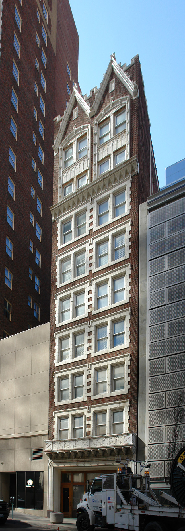 Old Bray Hotel in Kansas City, MO - Foto de edificio - Building Photo