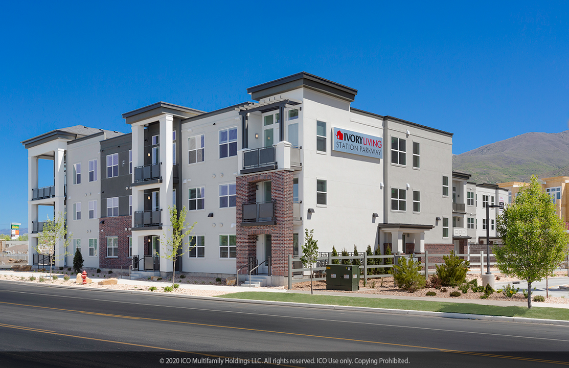 ICO Station Parkway in Farmington, UT - Building Photo