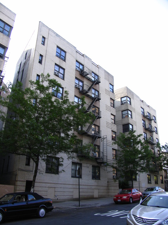 1996 Anthony Ave in Bronx, NY - Building Photo