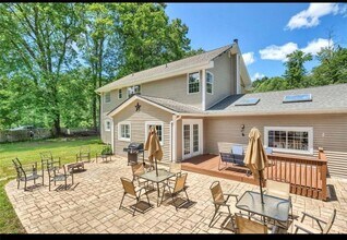 7 Shannon Ln in Pine Bush, NY - Building Photo - Building Photo