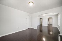 2423 Lucas St photo'