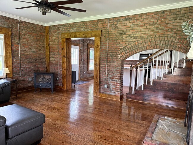 110 Vincent Ln in Richlands, VA - Building Photo - Building Photo