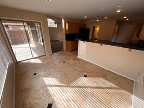 15071 W Heritage Oak Way in Surprise, AZ - Building Photo - Building Photo