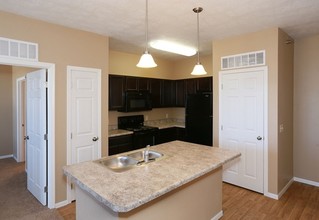 Chasing Willows Apartments in Sioux Falls, SD - Building Photo - Interior Photo