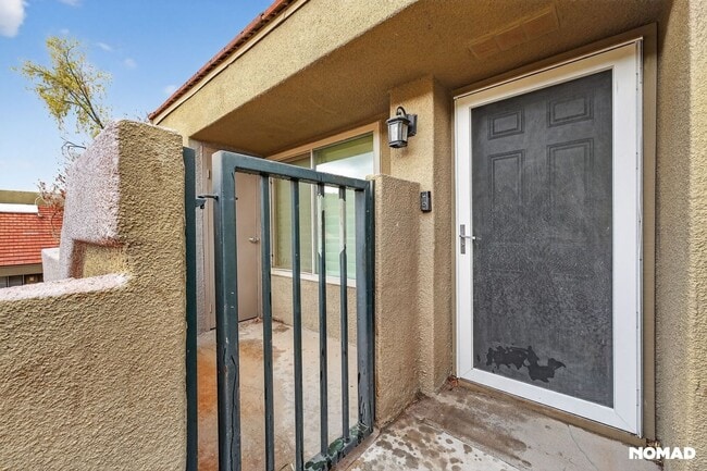 property at 1432 W Emerald Ave