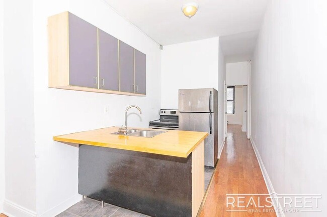 Stylish & Spacious Apartment in the Heart of Bushwick