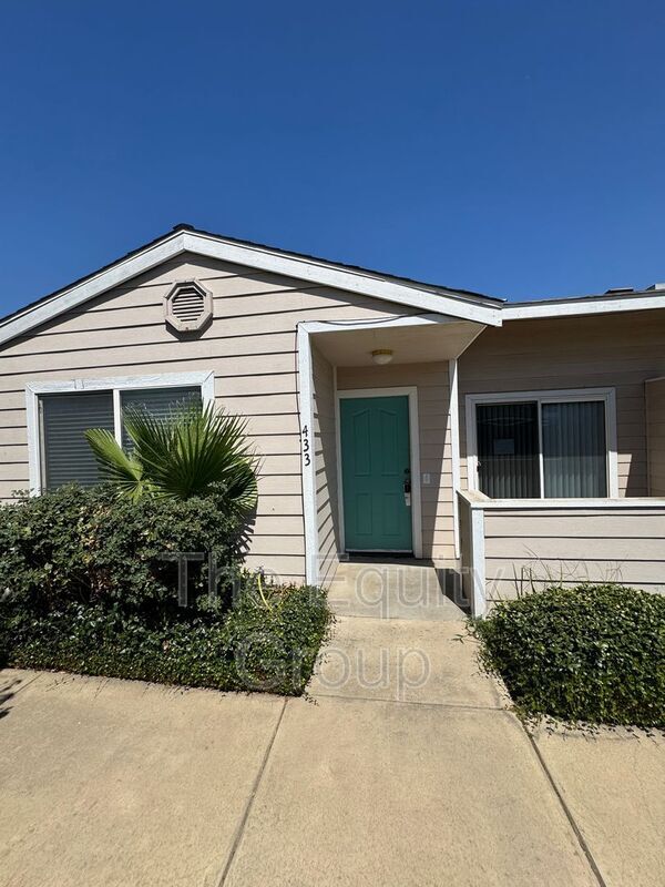 property at 433 N Park St
