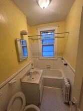 28 Sidlaw Rd, Unit 6 in Boston, MA - Foto de edificio - Building Photo