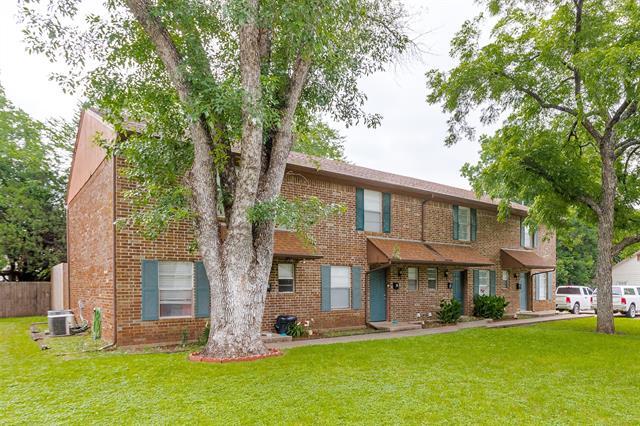 1122 Oxford St in River Oaks, TX - Foto de edificio - Building Photo