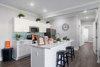 Pointe Grand Savannah in Port Wentworth, GA - Building Photo - Interior Photo