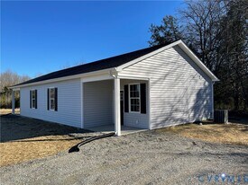 96 Sandy Brooke Ln in Cumberland, VA - Building Photo