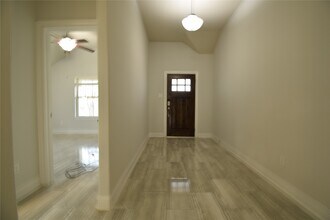 16643 Highland Country Dr in Cypress, TX - Building Photo - Building Photo