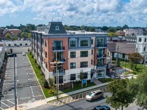 55 W Front St in Red Bank, NJ - Building Photo - Building Photo