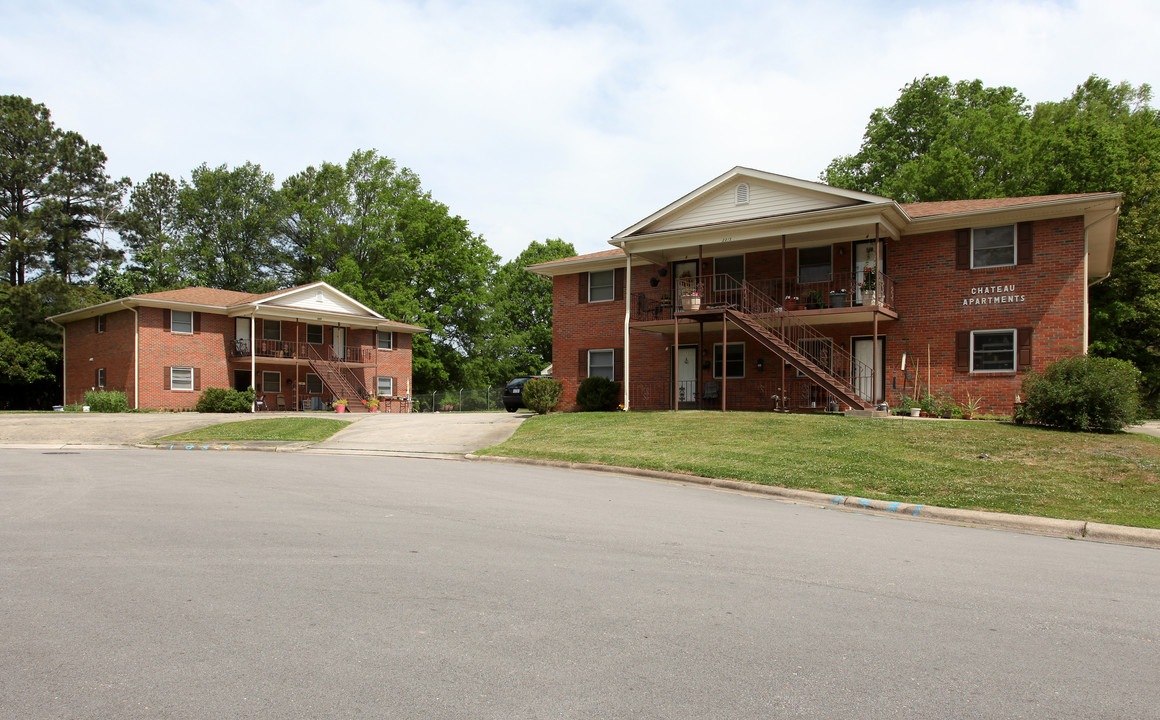 Chateau Apartments in Durham, NC - Building Photo