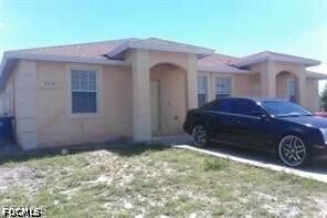 729 Harry Ave S in Lehigh Acres, FL - Building Photo