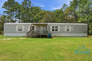 13821 School Land Rd in Vancleave, MS - Building Photo