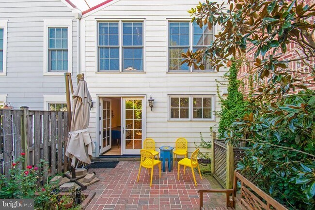 property at 605 S St Asaph St