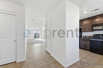 756 Marcelina Ct in Merced, CA - Foto de edificio - Building Photo