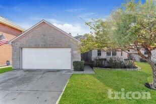 1508 Creekpark Ct in Arlington, TX - Building Photo