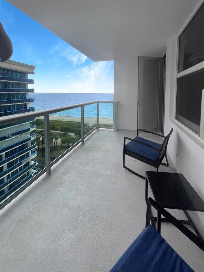 9511 Collins Ave, Unit 1202 in Surfside, FL - Building Photo - Building Photo