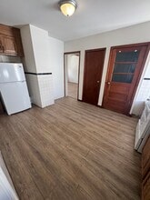 10 Anderson St, Unit 1 in Raritan, NJ - Foto de edificio - Building Photo