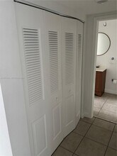 7900 Camino Cir in Miami, FL - Foto de edificio - Building Photo