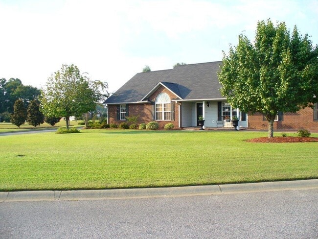 3095 Caitlynn Dr in Sumter, SC - Building Photo - Building Photo