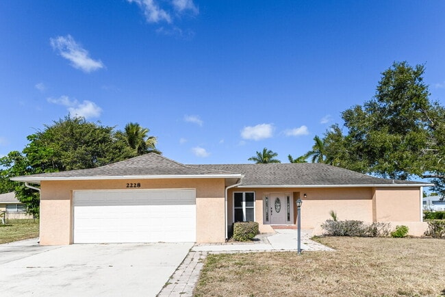 property at 2228 Treehaven Cir