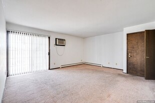 Canopy Ridge in Madison, WI - Building Photo