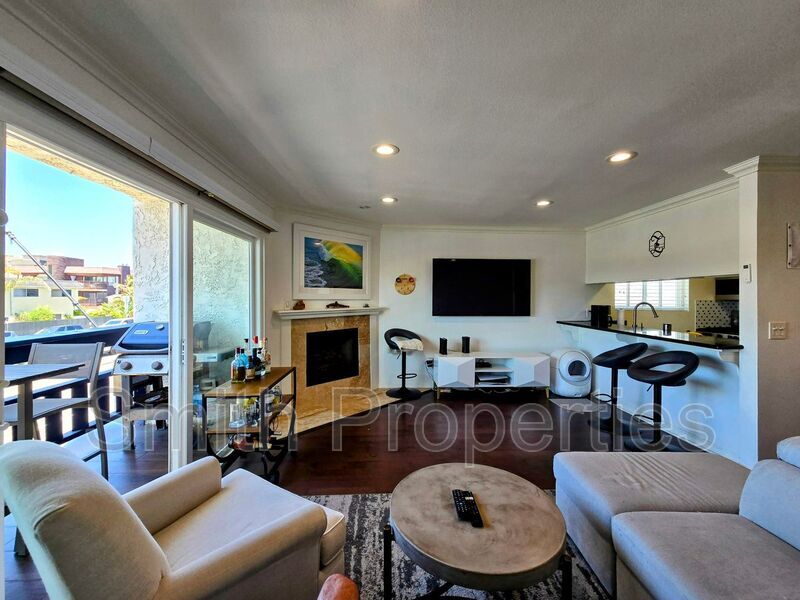 320 Hermosa Ave in Hermosa Beach, CA - Foto de edificio