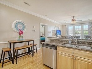 106 W Arctic Ave in Folly Beach, SC - Building Photo - Building Photo